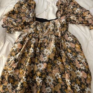 Storia Black Floral Print Puff Sleeve Fairtayle Dress